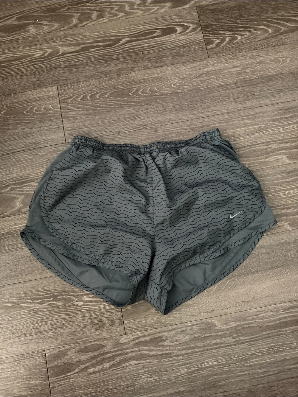 Nike Gray Wave-Pattern Running Shorts